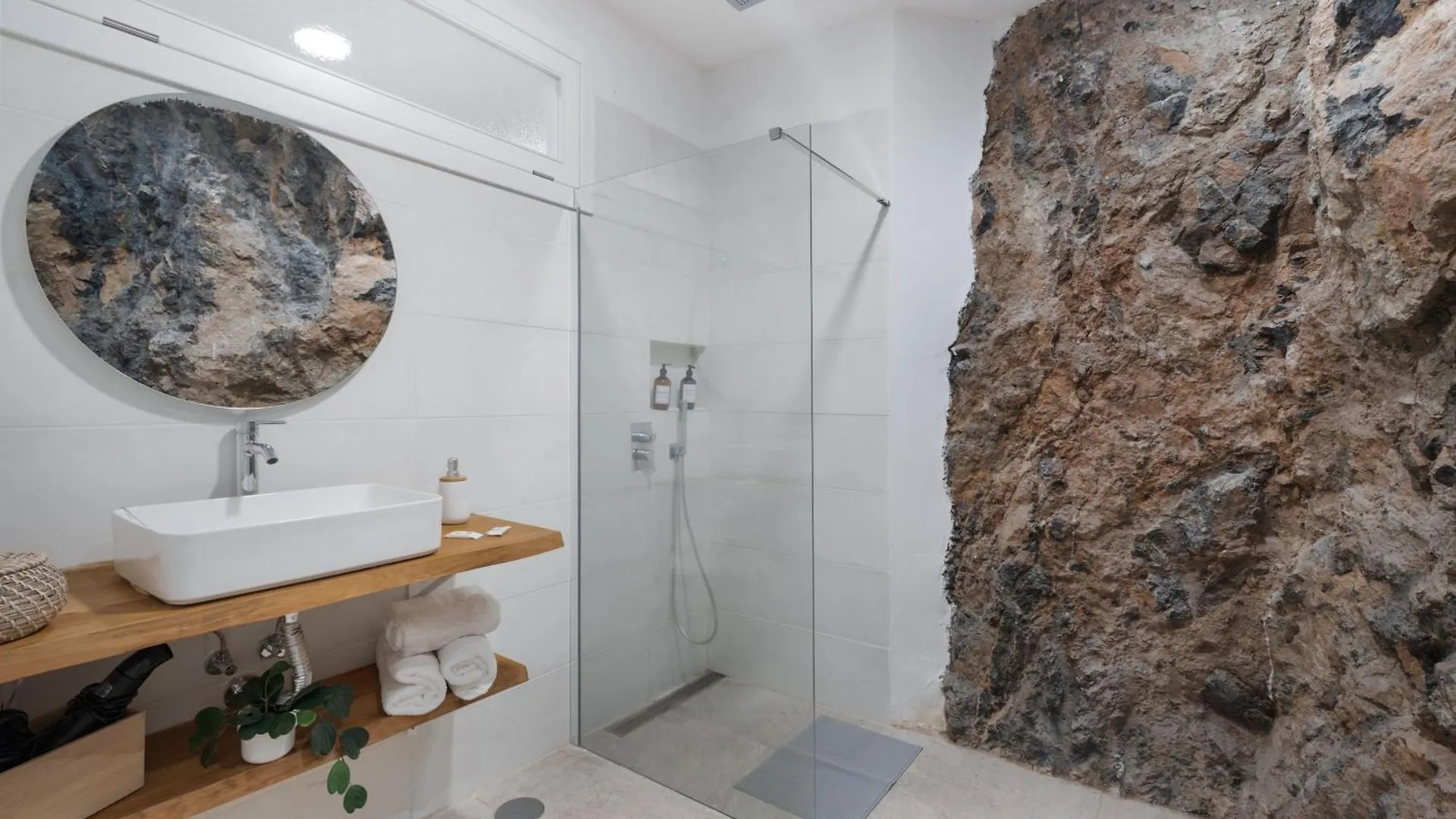 Country house Luxury Home La Cueva Del Guanche Costa Adeje  Spain