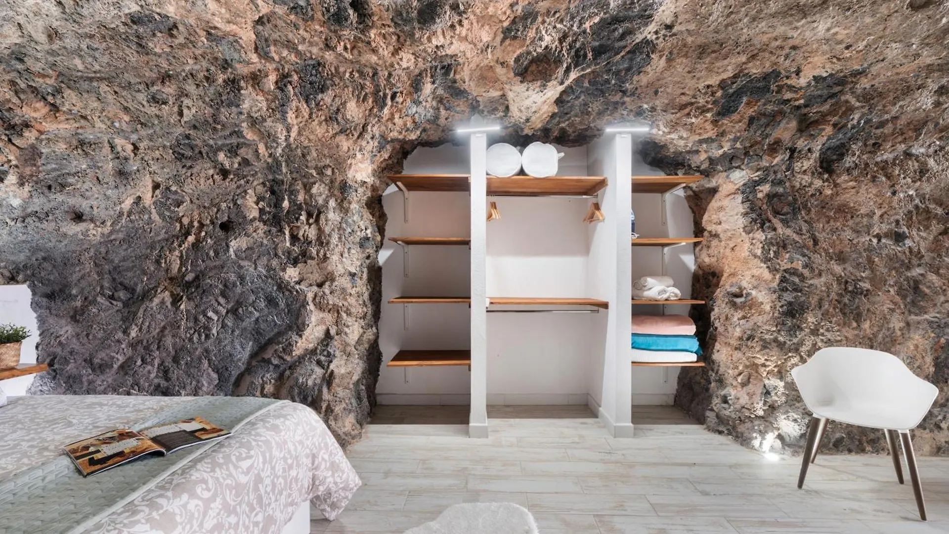 Luxury Home La Cueva Del Guanche Costa Adeje  Spain